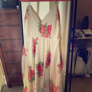 Spaghetti strap floral midi dress
